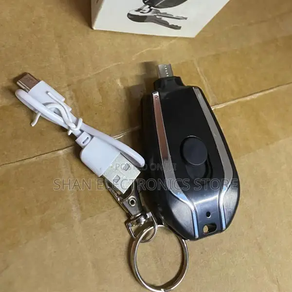 Dust-Proof1500mAh Mini Power Bank Designed Portable Emergency Keychain