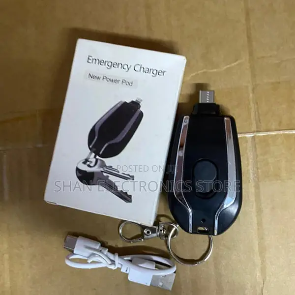 Dust-Proof Keychain Charger 1500mAh Mini Power Bank Designed