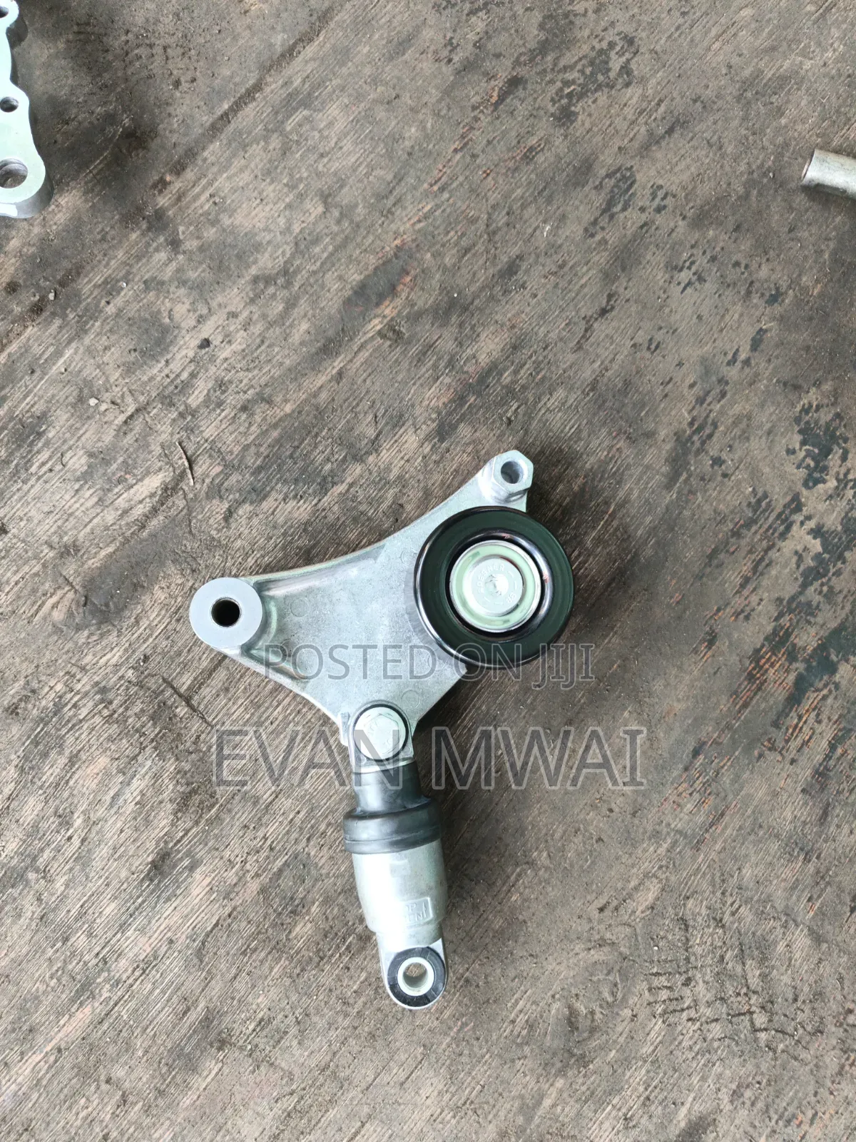 Tensioner 2AZ Harrier/ Vanguard/Noah Available