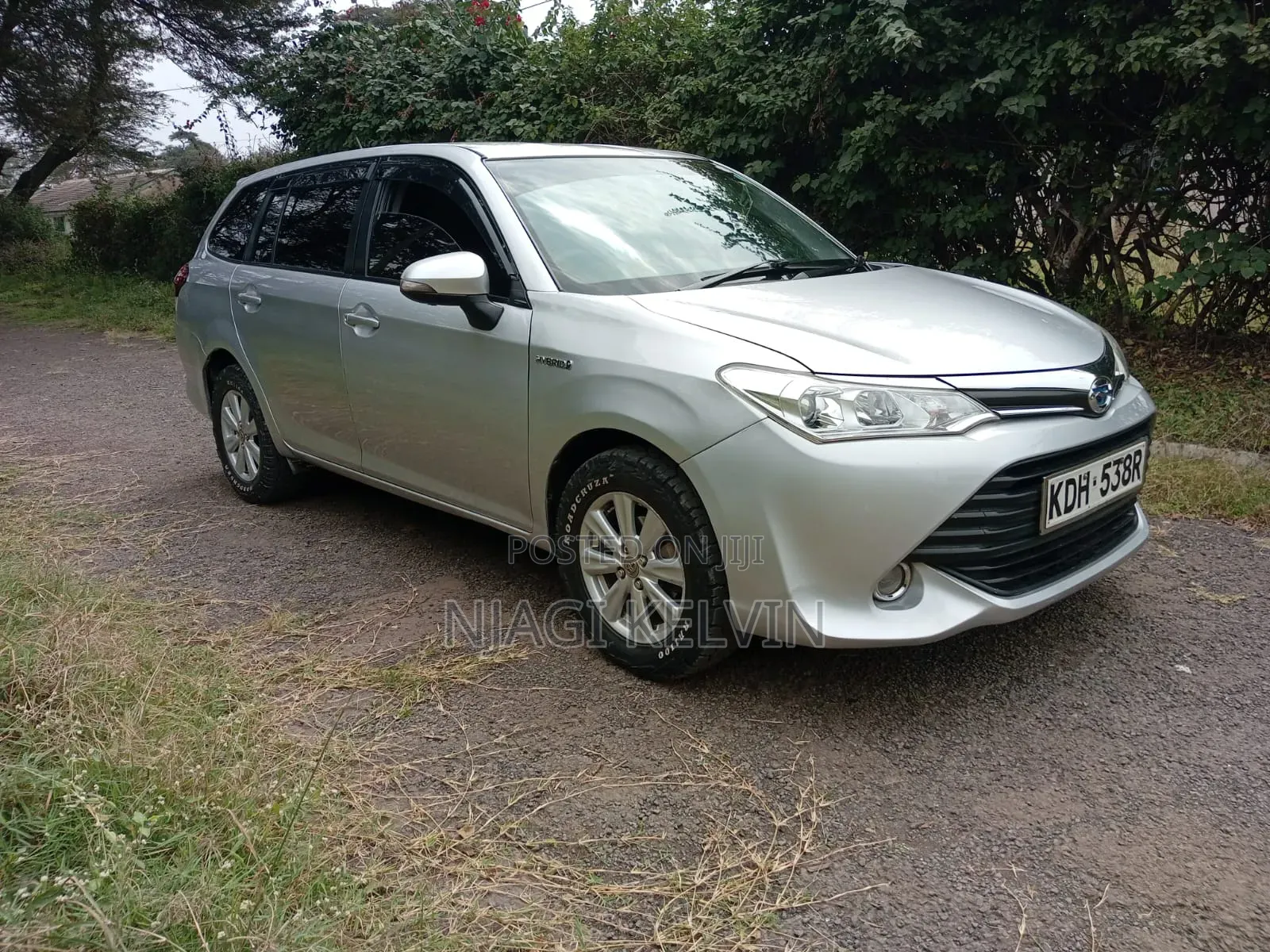 Toyota Corolla Fielder 2016 Silver