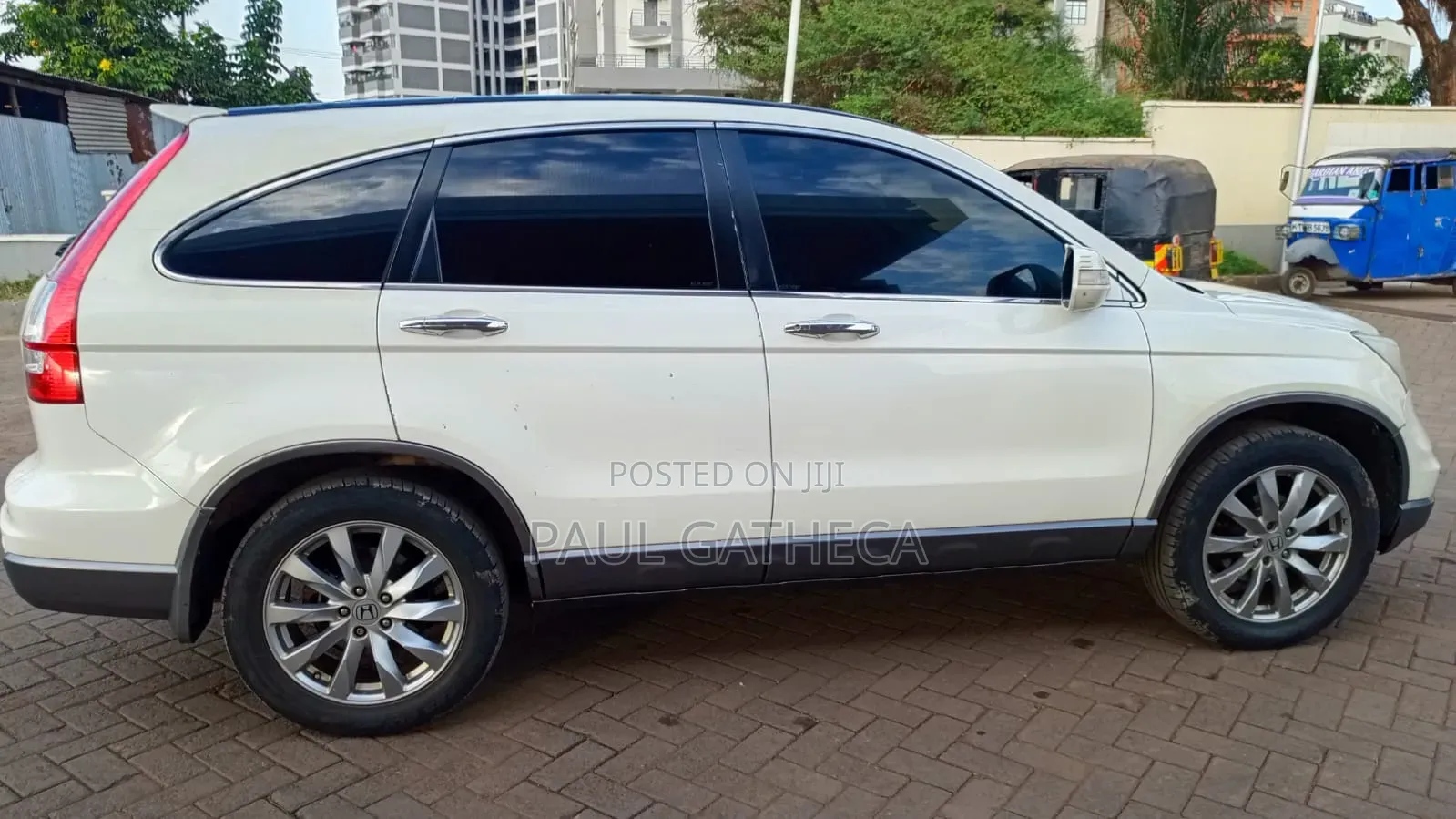 Honda CR-V 2011 White