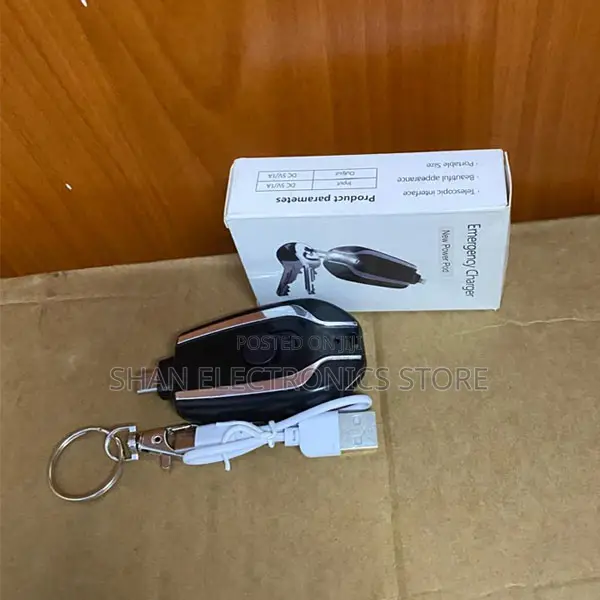 ✯ Universal Pocket-Sized Type-C Portable Emergency Keychain Charger