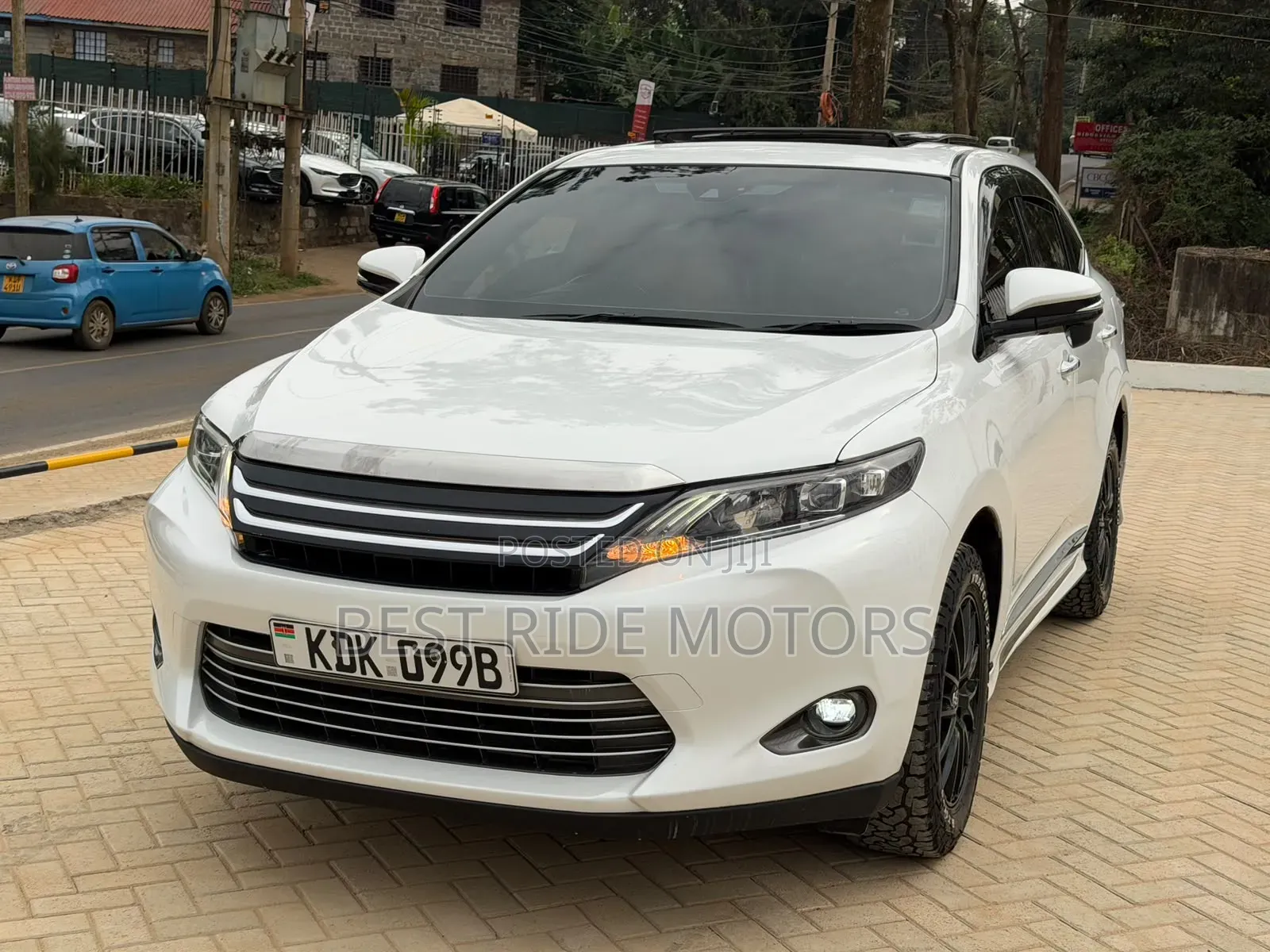 Toyota Harrier 2016 White