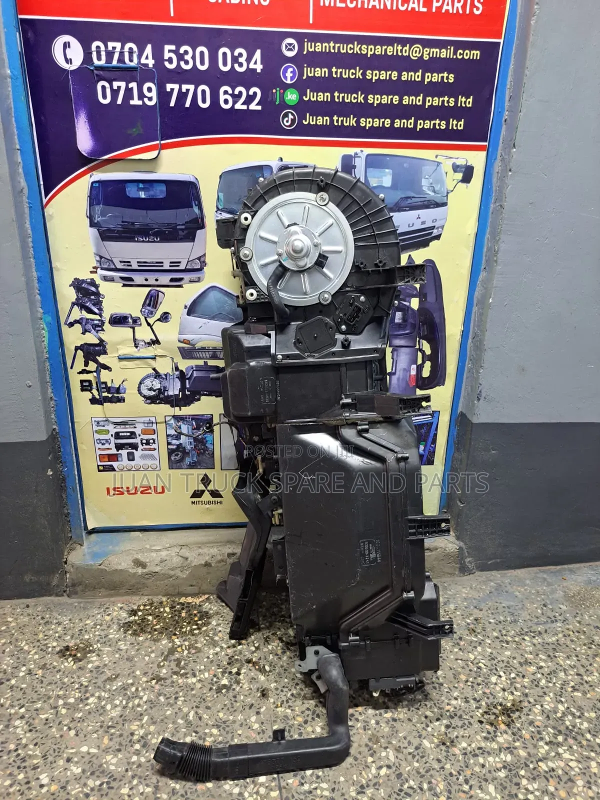 Isuzu FRR 33 AC Blower