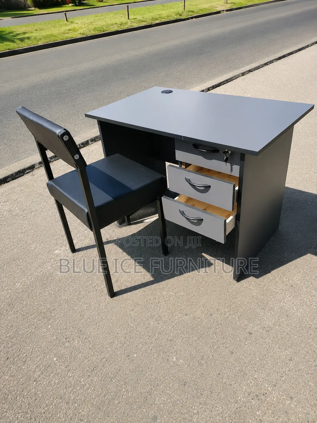Office Caterina Chair With Office Desk