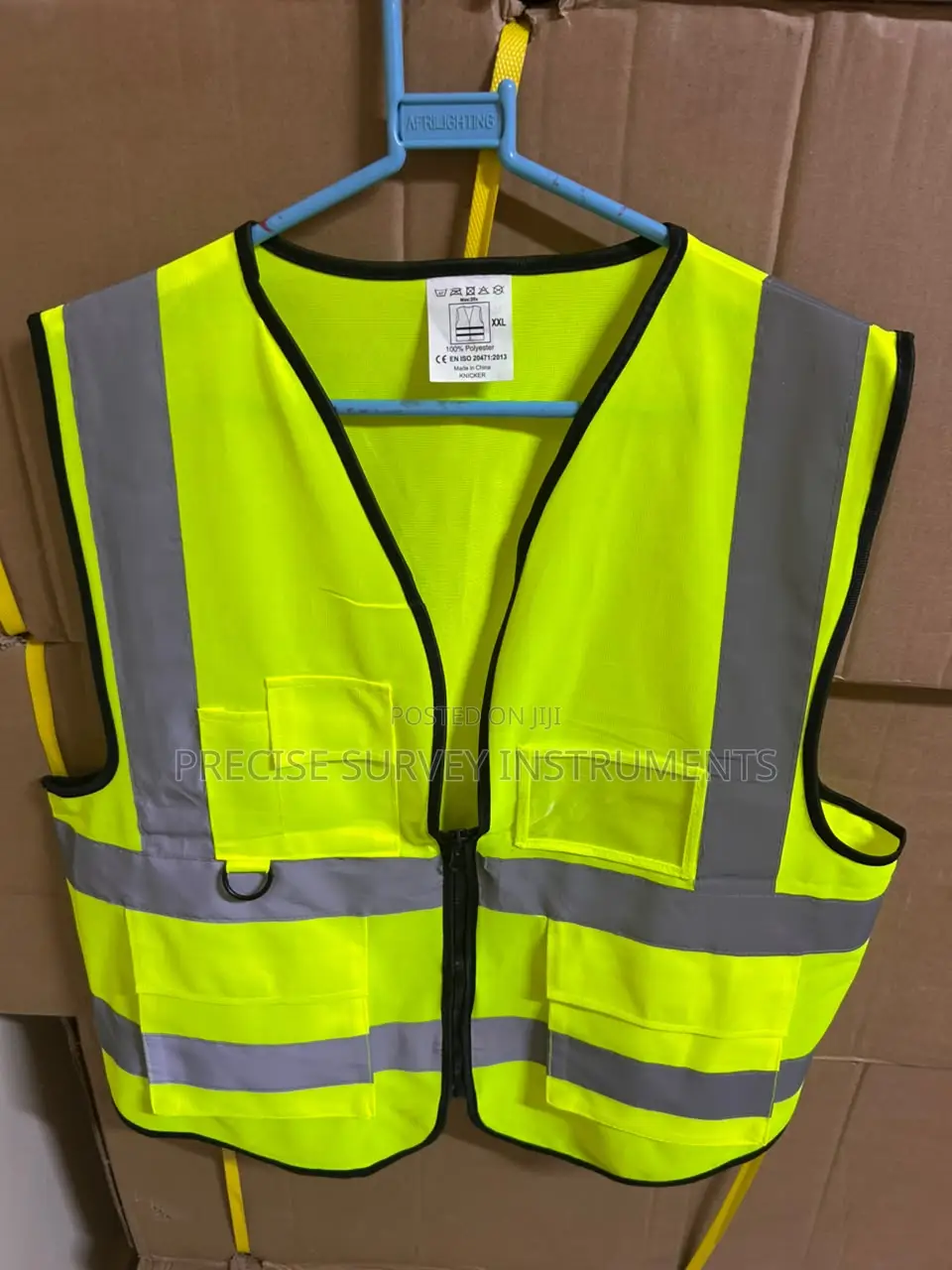 Heavy Duty Reflective Vest With Functional Storage