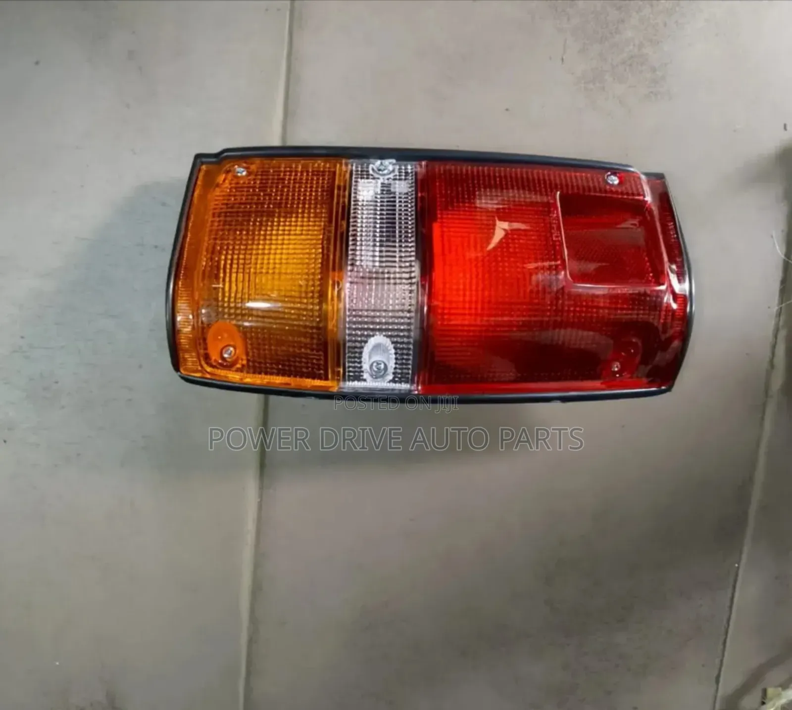 Tail Lamp / Tail Light Yn85