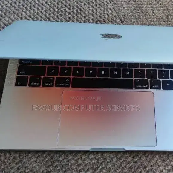 Laptop Apple MacBook 2017 16GB Intel Core i5 SSD 256GB