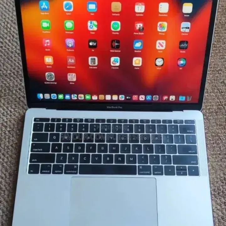 Laptop Apple MacBook 2017 16GB Intel Core i5 SSD 256GB
