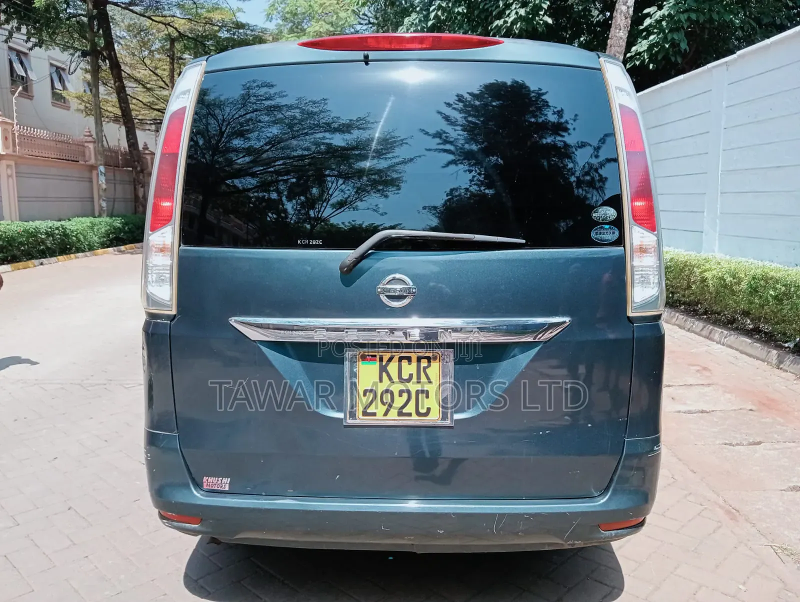 Nissan Serena 2010 Gray