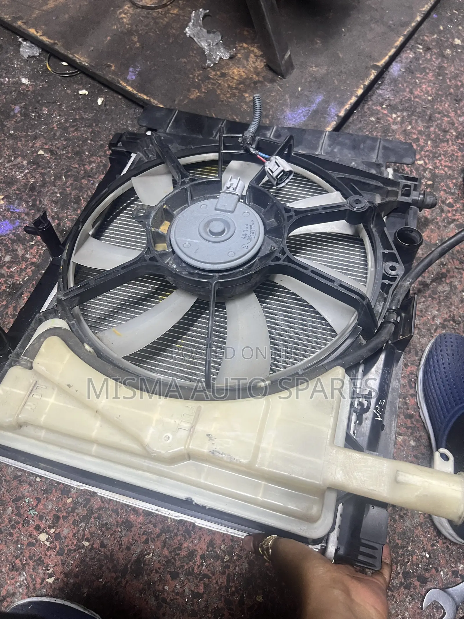 Complete Radiator With Fan Toyota Ractis