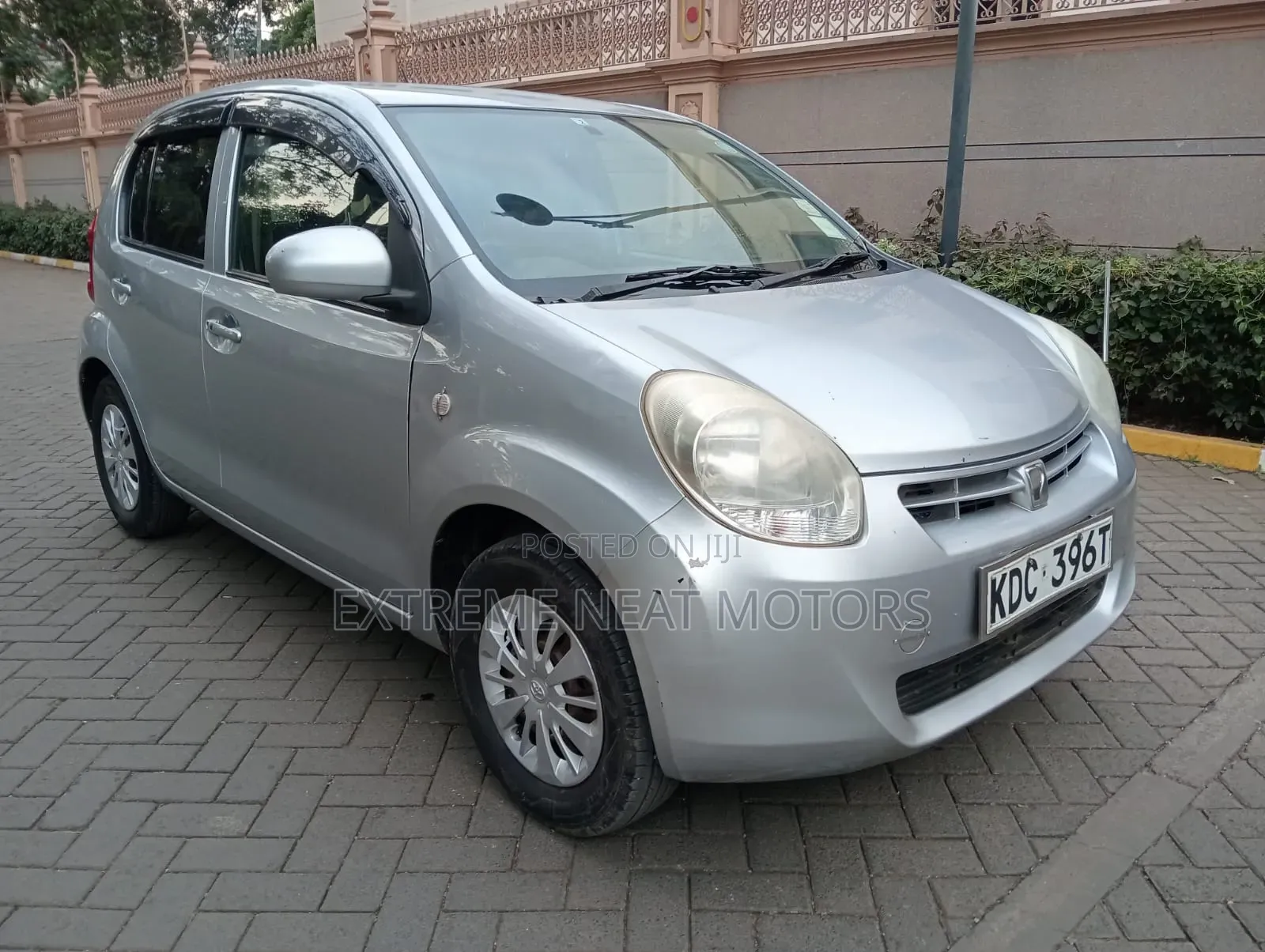 Toyota Passo 1.0 FWD 2014 Silver