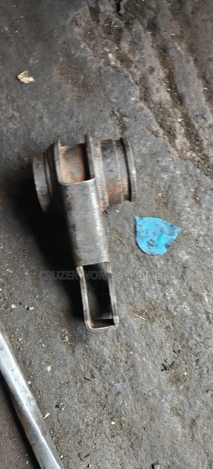 Landcruser 100 Seris Torsion Bar Mount