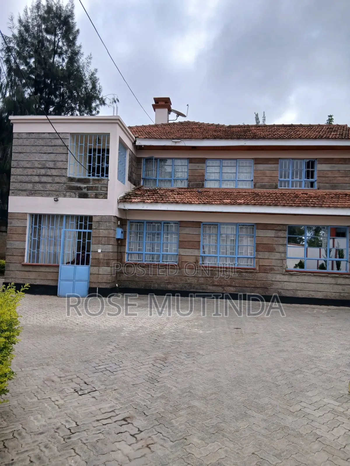 Furnished 8bdrm Maisonette in Katani for sale