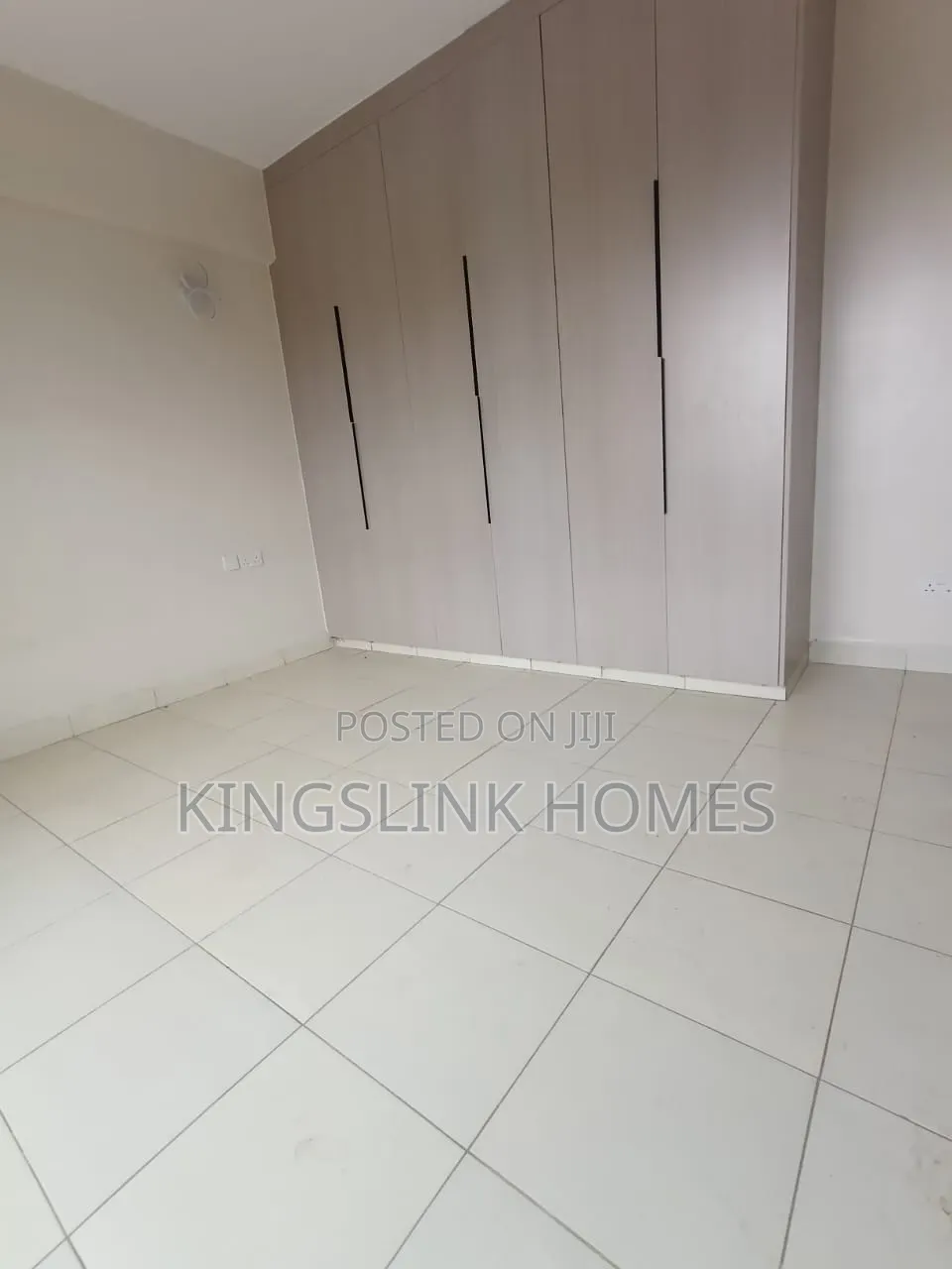 3bdrm Apartment in Nairobi West, Madaraka for rent
