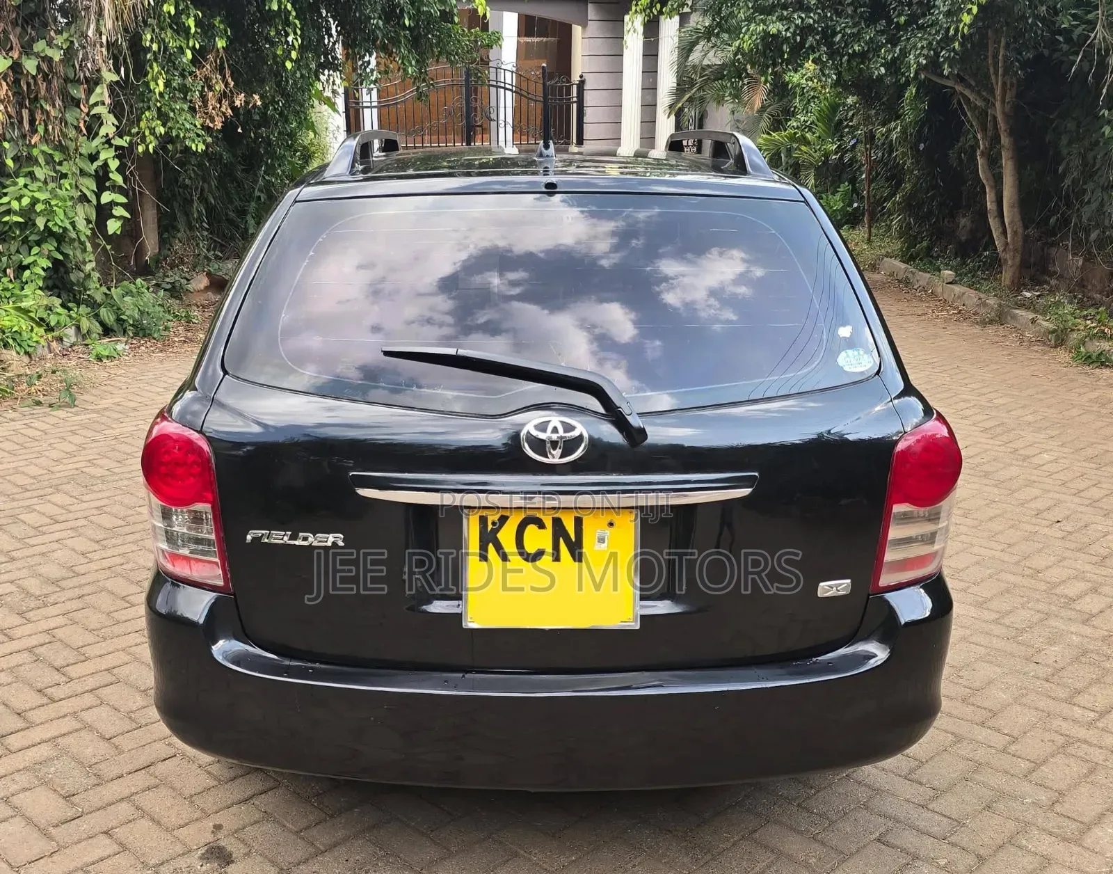 Toyota Corolla Fielder 2010 Black
