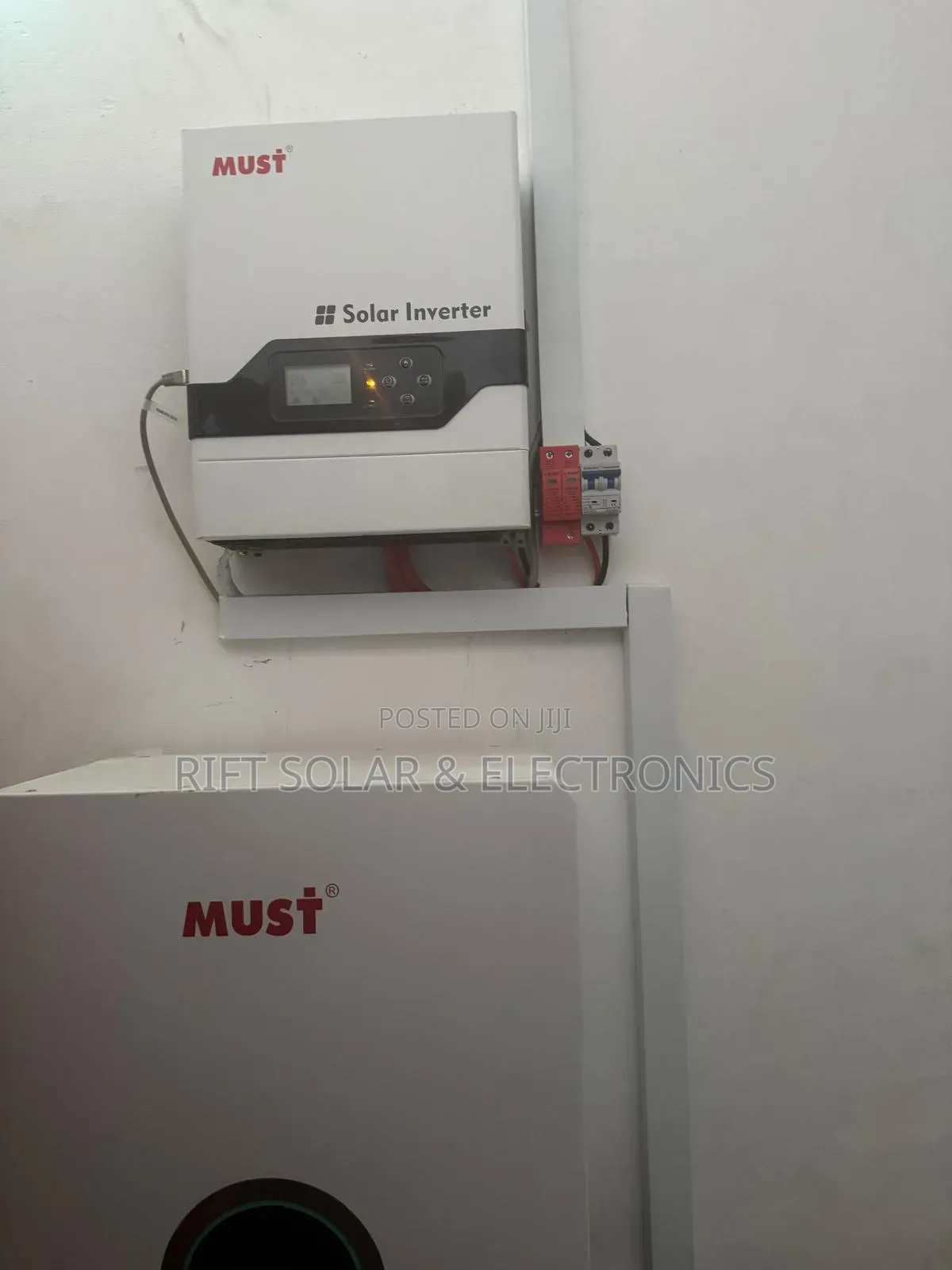 Must 200Ah - 5.12 kWh - 24v Lithium Ion Solar Battery 6000 Cycle