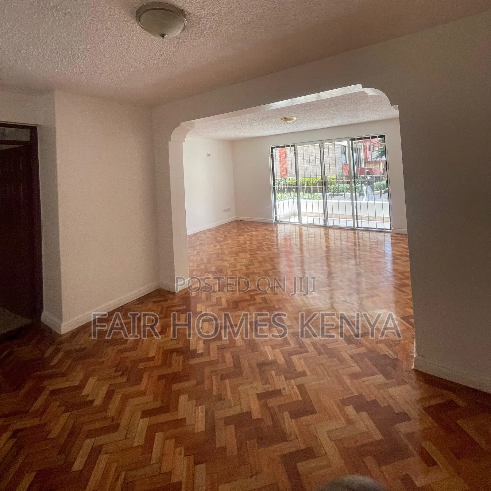 3bdrm Apartment in Mbaazi Road, Maziwa for rent