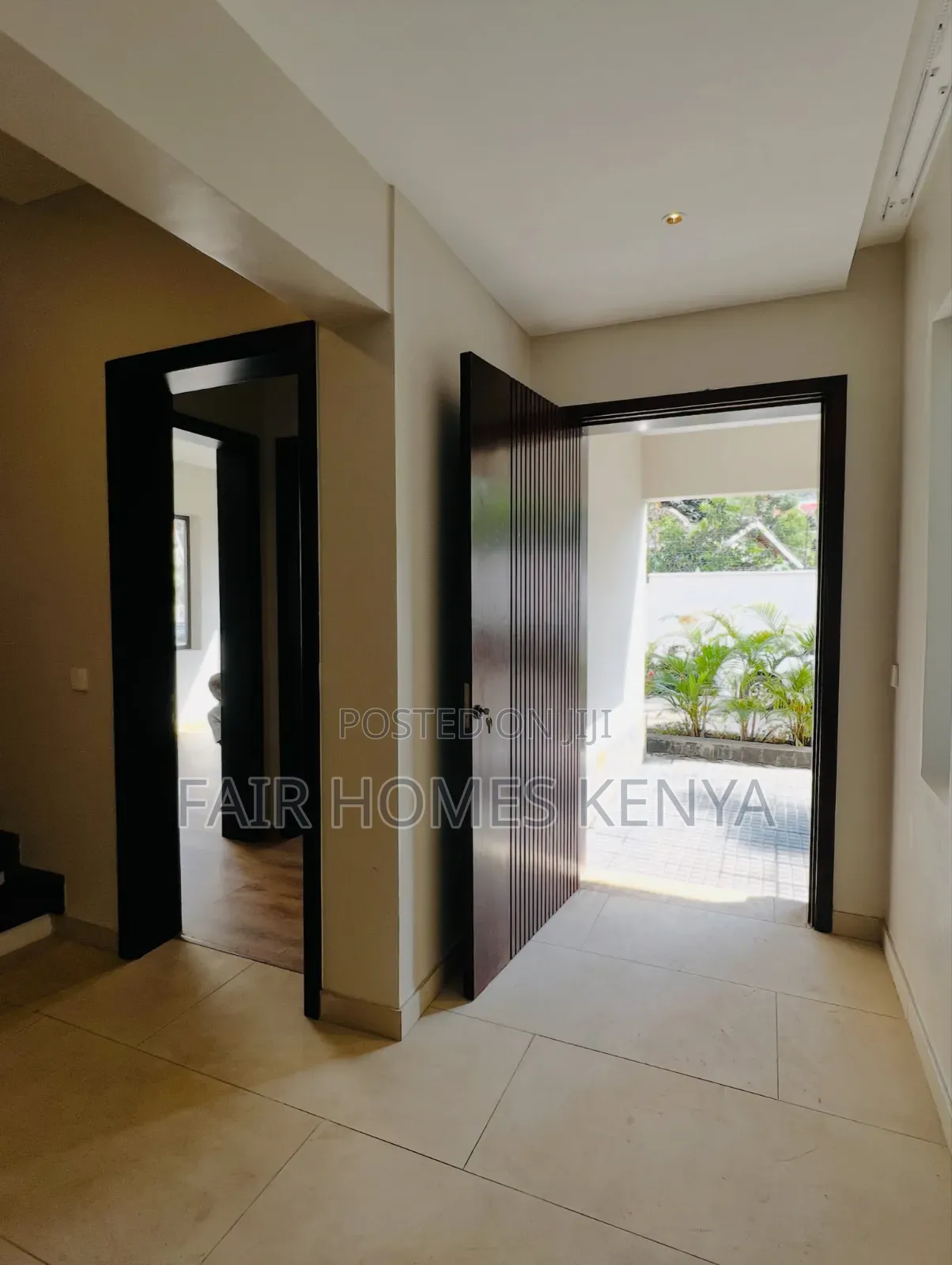 5bdrm Townhouse / Terrace in Manyani East, Muthangari for rent