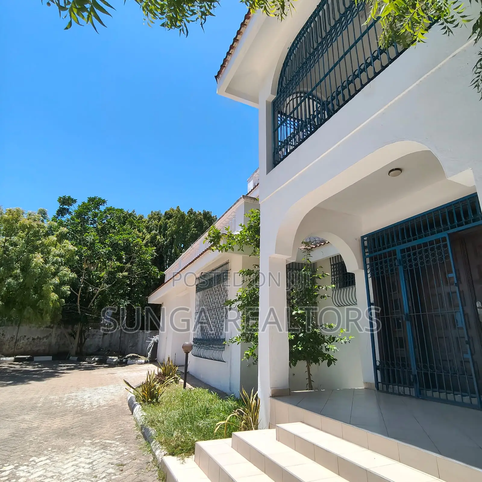 5bdrm House in Nyali Mkomani for rent