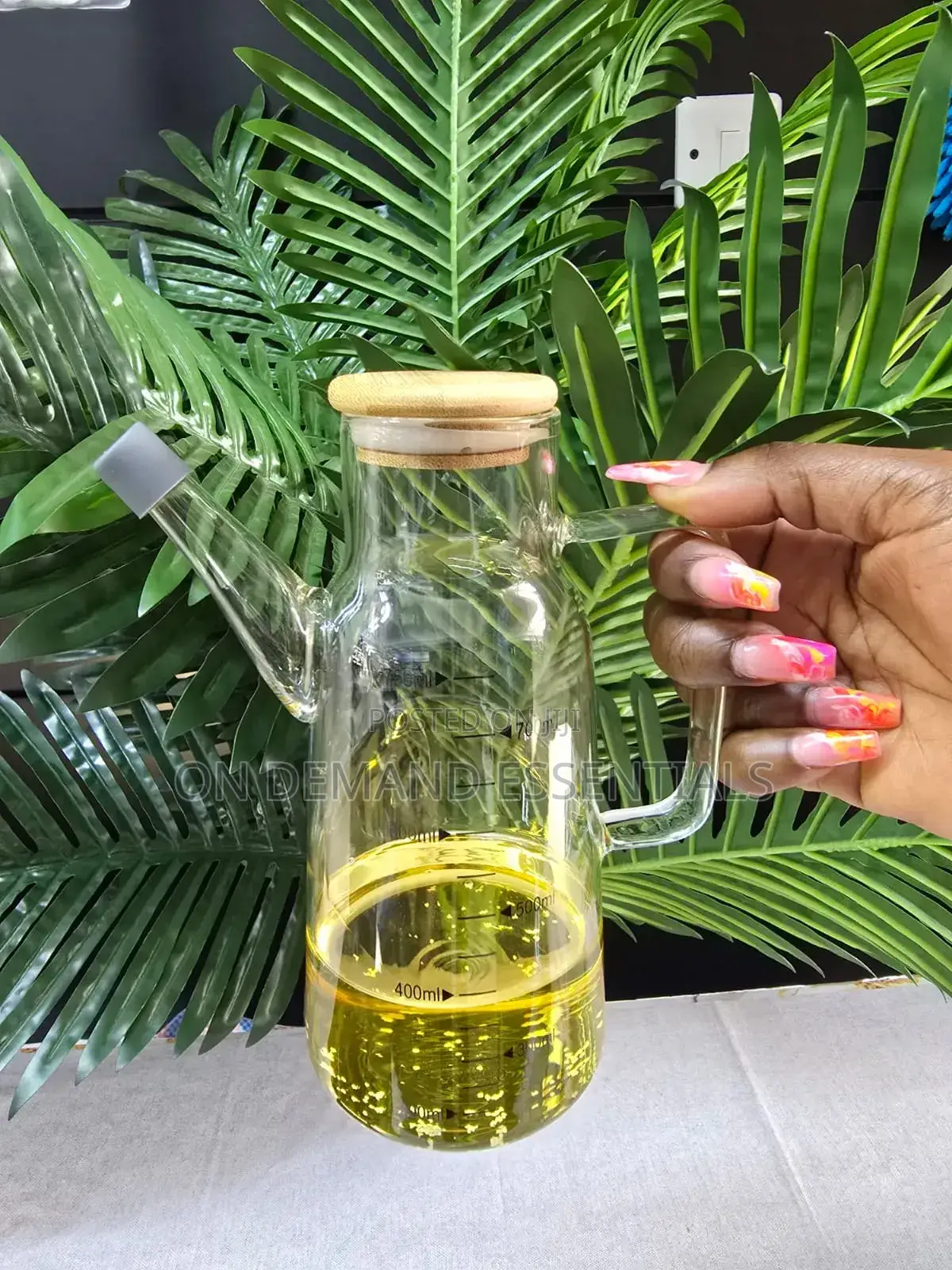 750ml Oil Jar With Bamboo Lid Comes With a Bamboo Lid