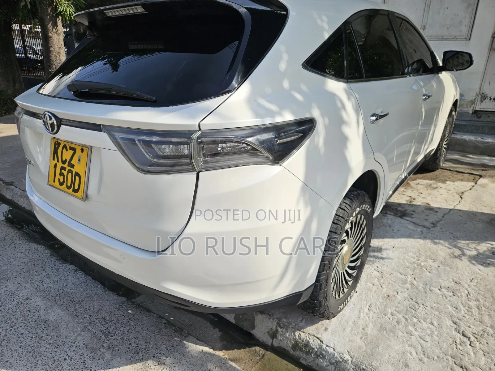 Toyota Harrier 2014 White