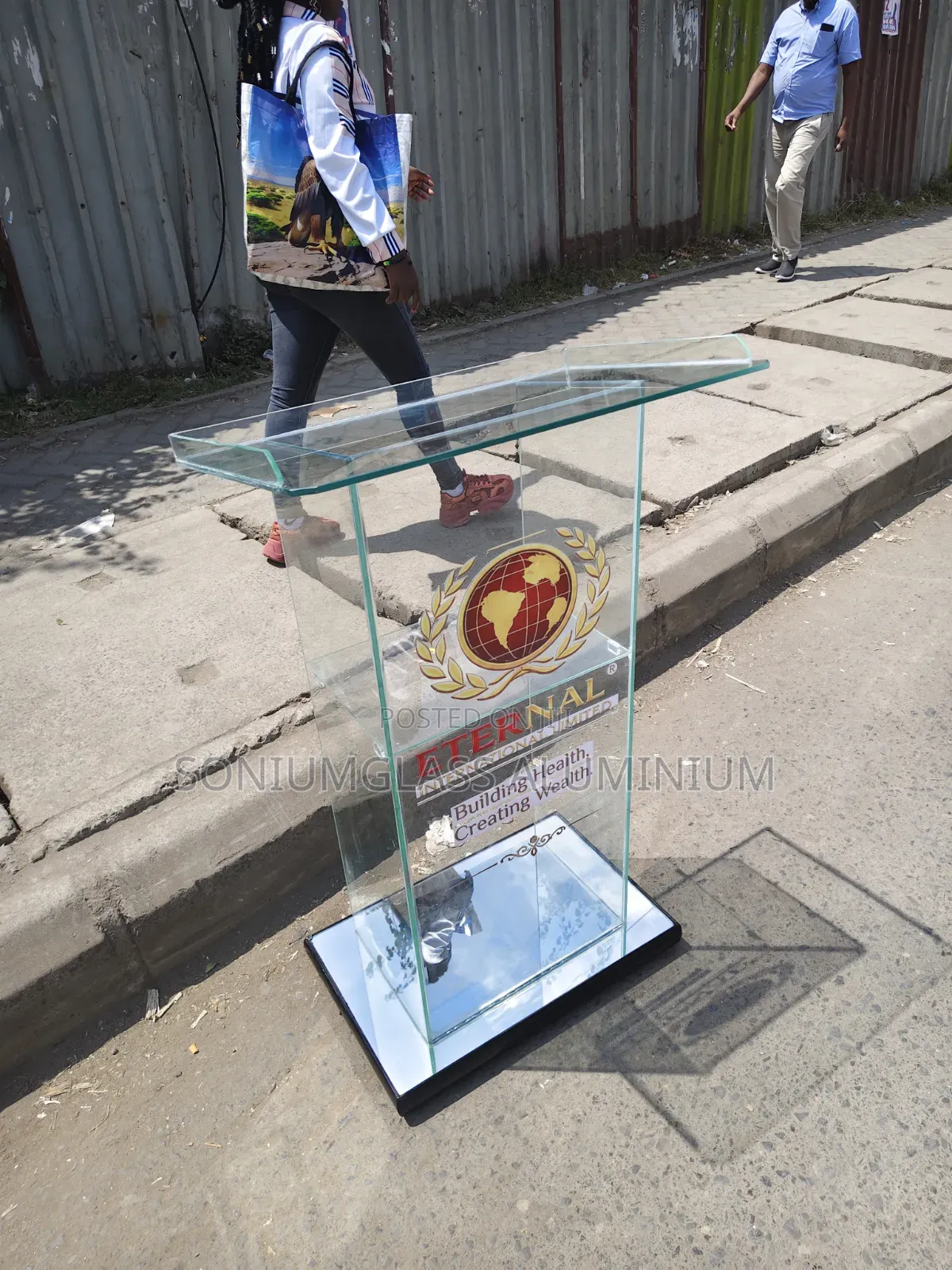 Glass Pulpits