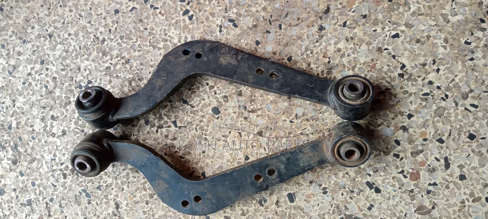 Rear Arms Toyota Vanguard/Rumion