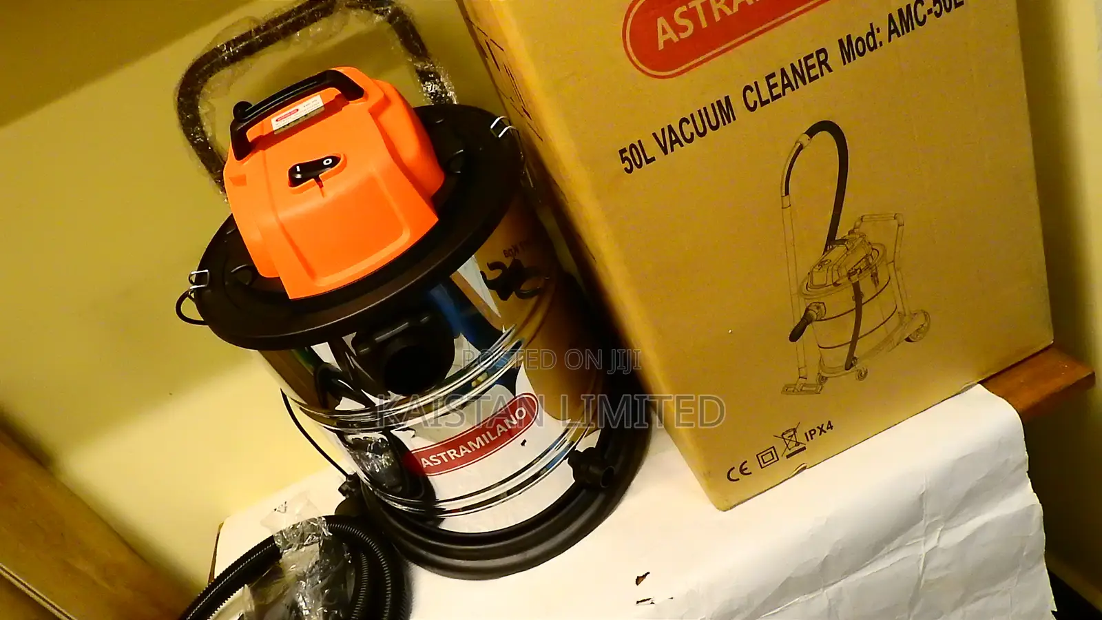Astramilano 50L Commercial Heavy Duty Wet/Dry Vacuum Cleaner