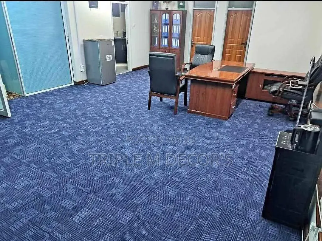 Modern Warm Homes/Offices Carpet Tiles