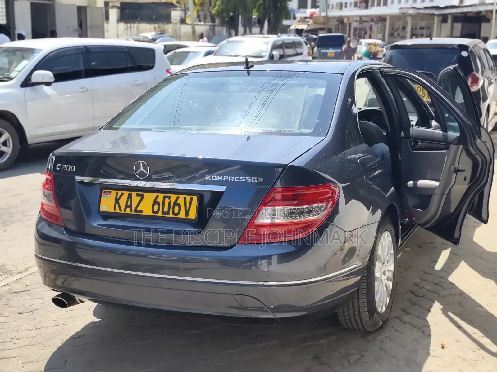 Mercedes-Benz C200 2007 Gray