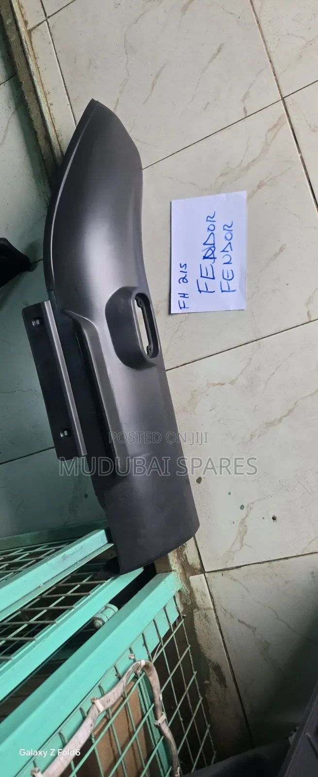 Mitsubishi Fh 215 Door Fender