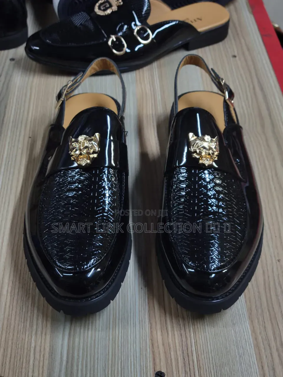 Croc-Embossed Wetlook Loafer