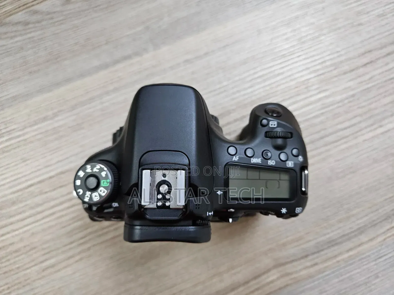 Canon EOS 70D DSLR Camera (Body Only)
Clean Unit! 