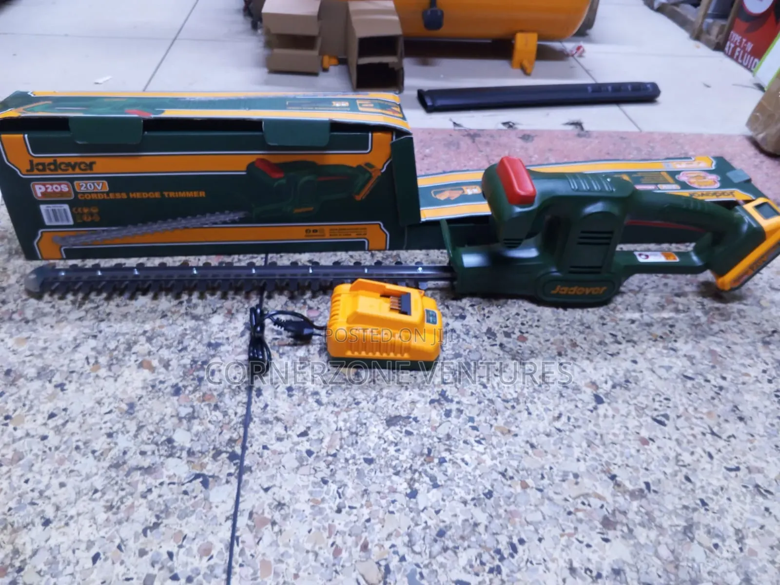 Jadever Cordless Hedge Trimmer/ Cordless Hedge Trimmer
