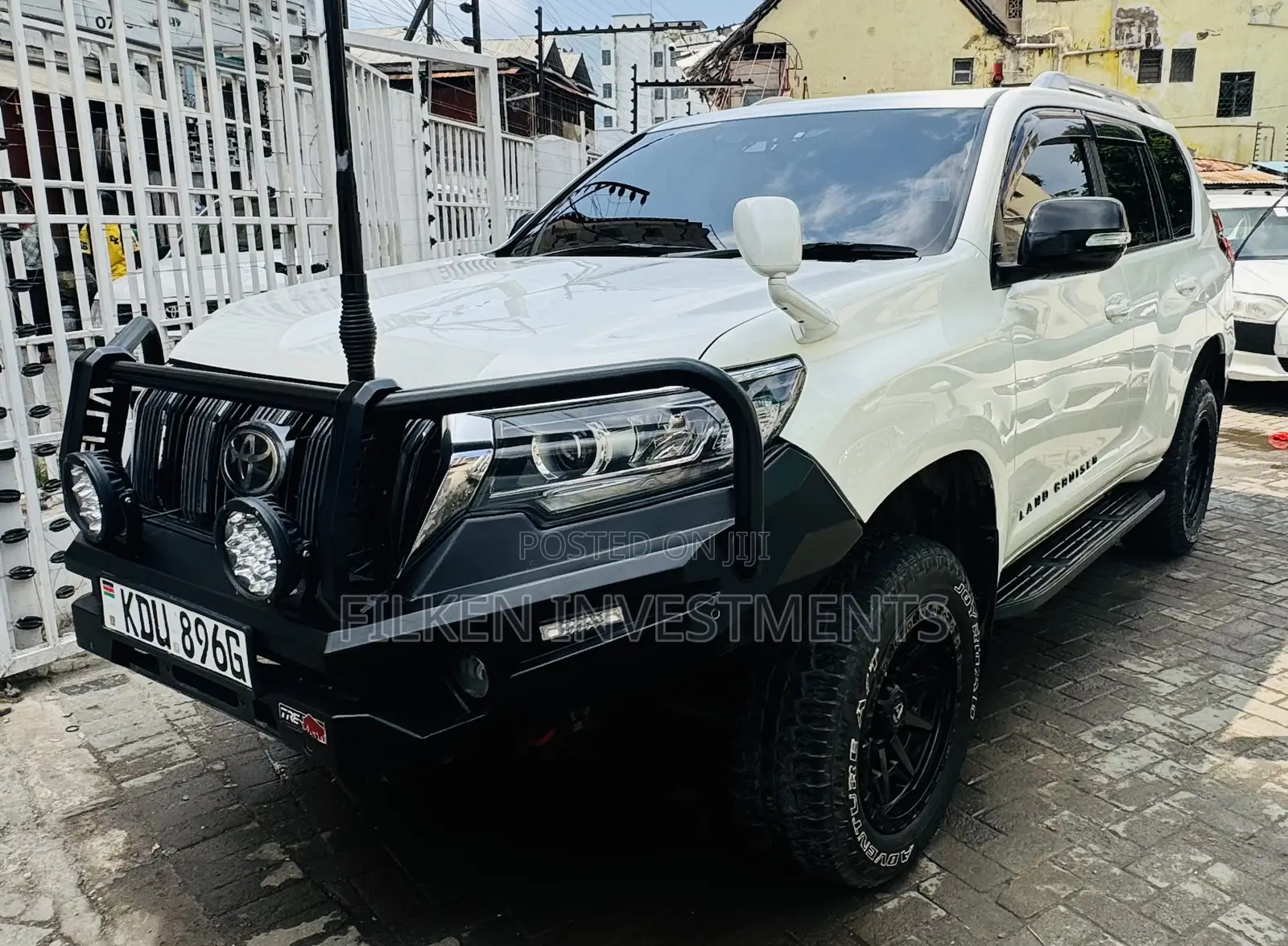 Toyota Land Cruiser Prado 2018 White