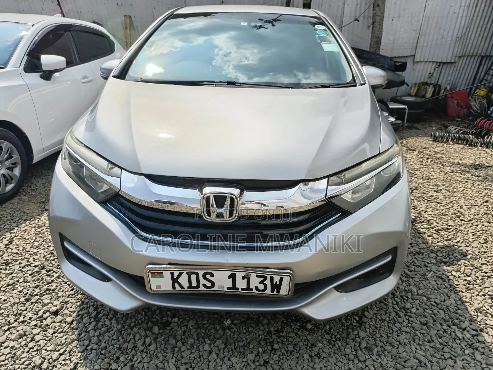 Honda Fit Shuttle 2016 Silver