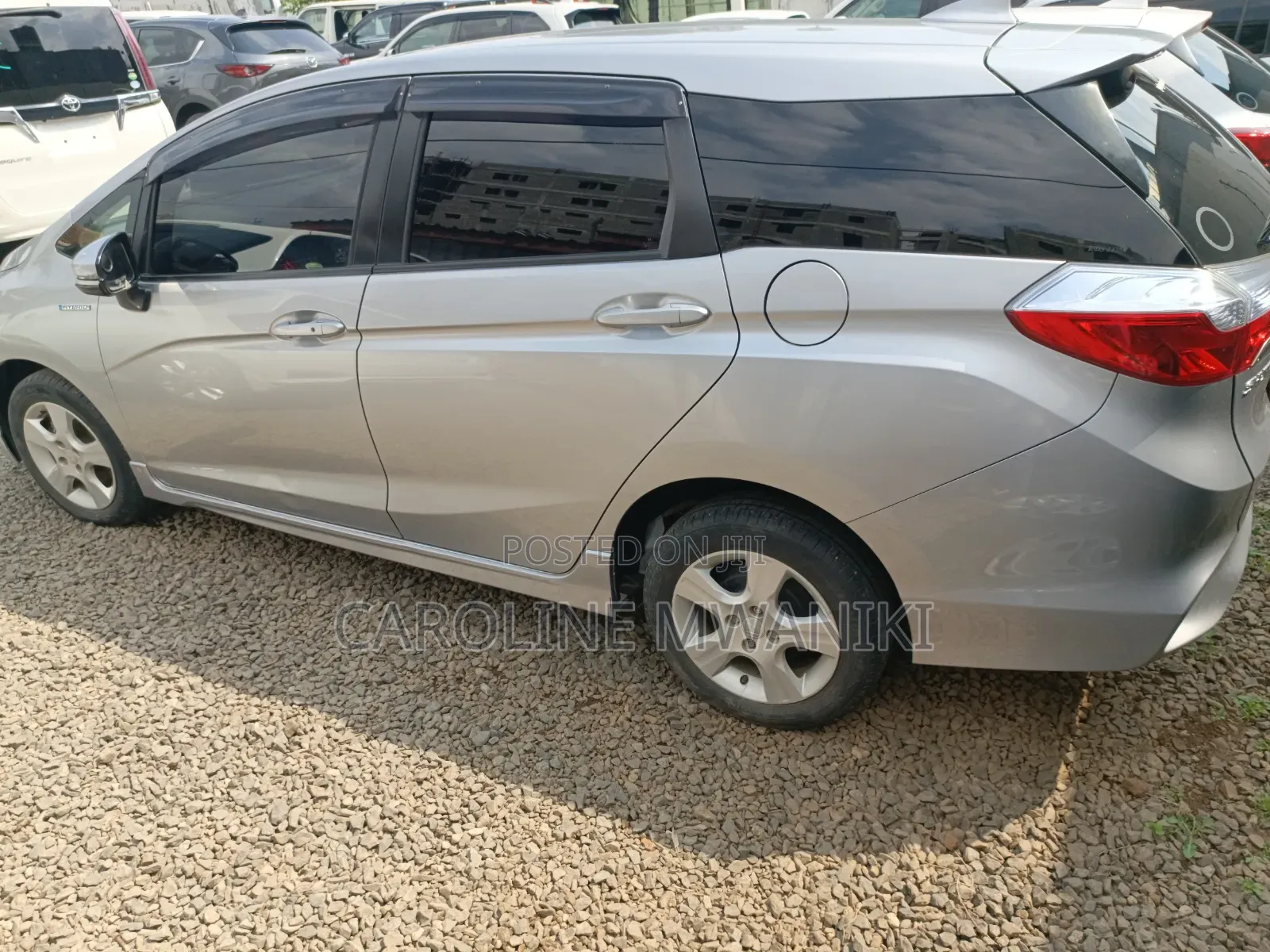 Honda Fit Shuttle 2016 Silver