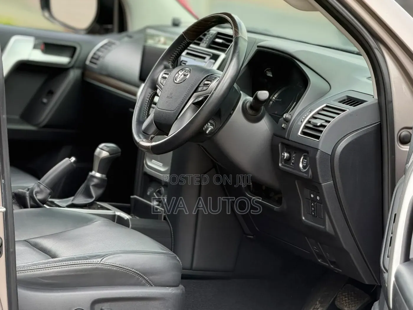 Toyota Land Cruiser Prado 2019 Gray