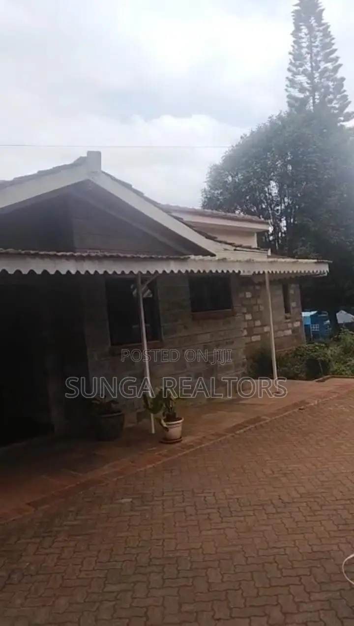1bdrm Bungalow in Tree Lane, Hardy for rent