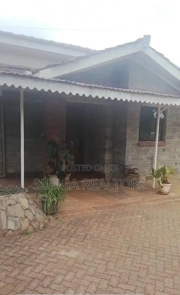 1bdrm Bungalow in Tree Lane, Hardy for rent