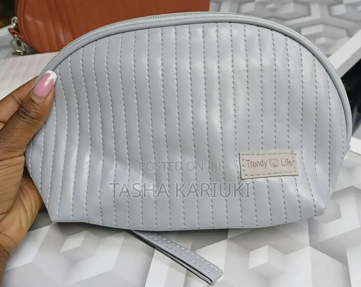 Portable Make Up Kit Bag