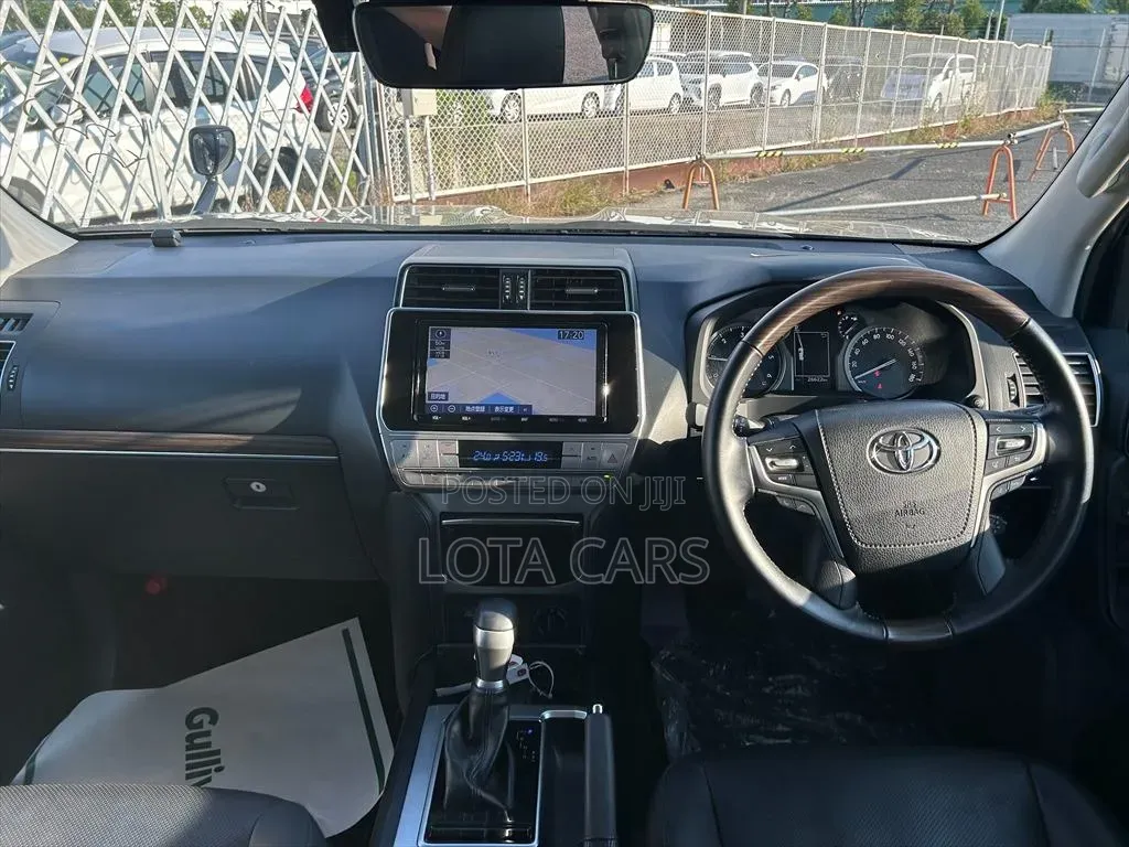 Toyota Land Cruiser Prado 2019 Black