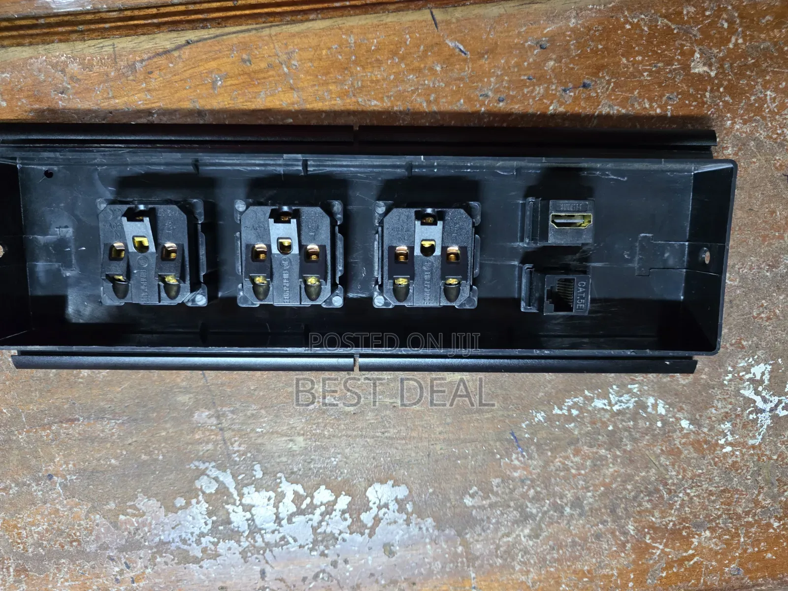 Table Top Networking Confrence Socket