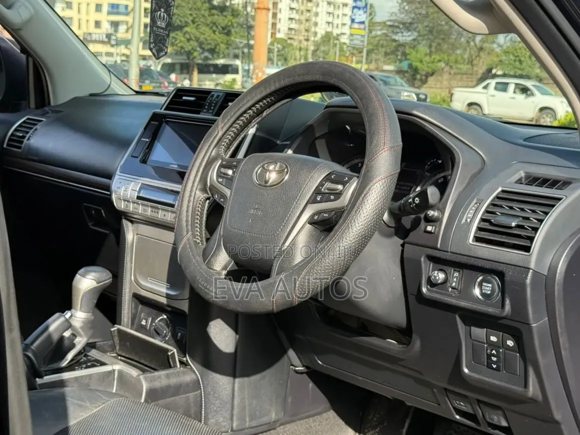 Toyota Land Cruiser Prado 2019 Black