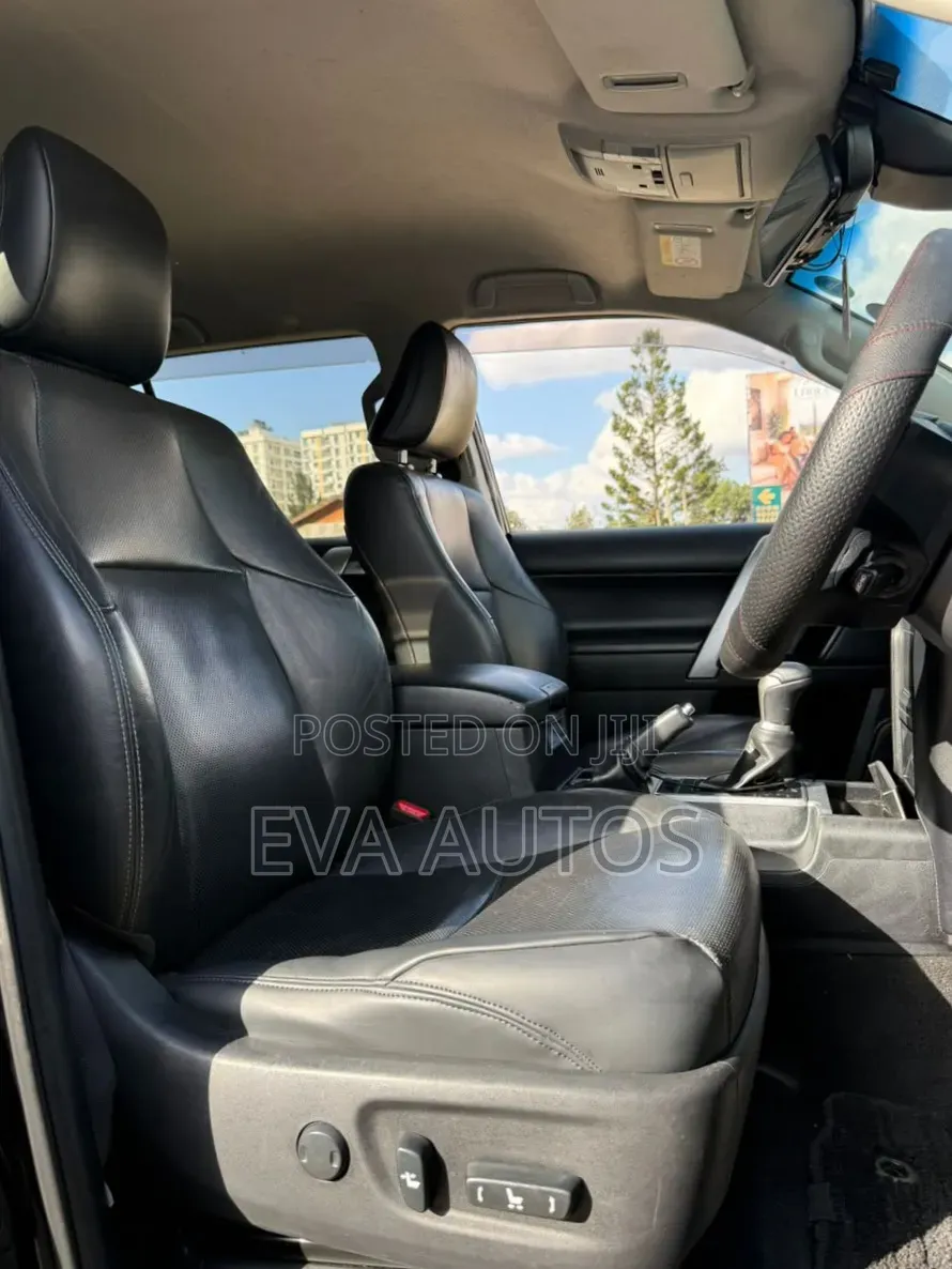 Toyota Land Cruiser Prado 2019 Black