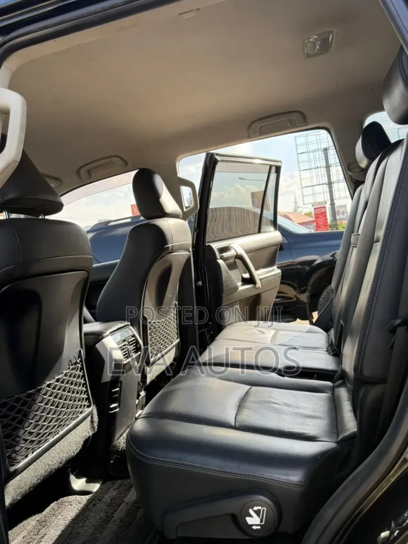 Toyota Land Cruiser Prado 2019 Black