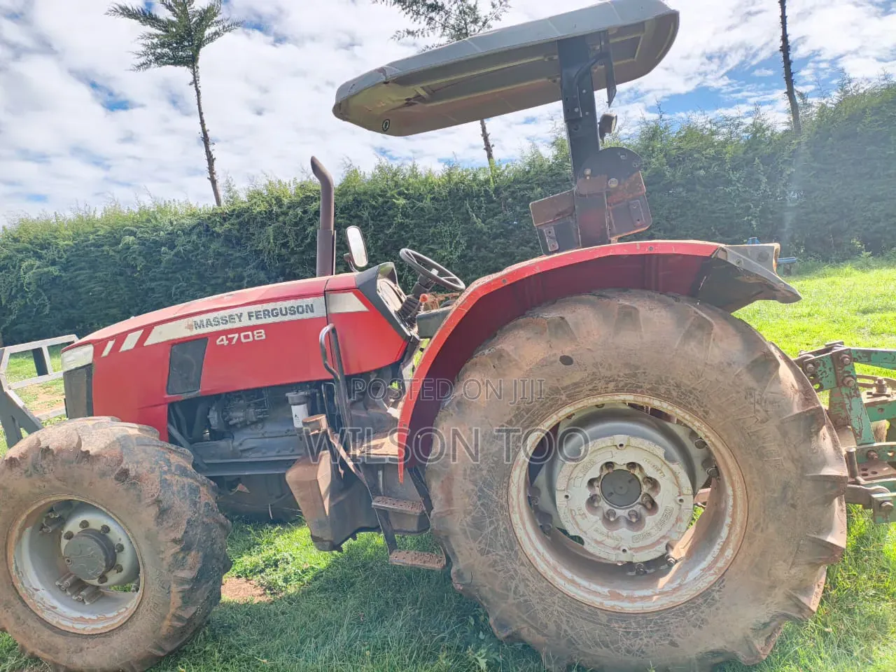 Tractor Massey Ferguson 4708 4wd With Plough
