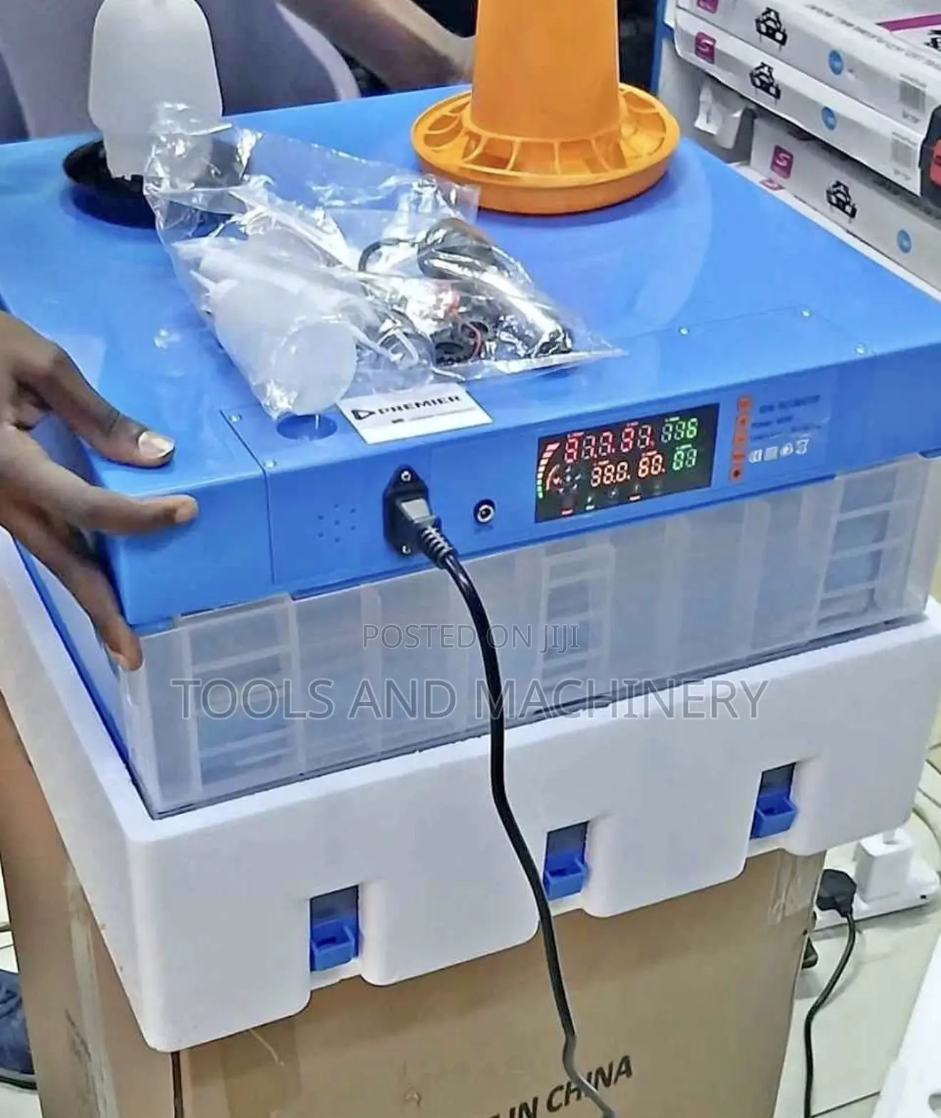 128 Eggs Incubator Machine/ Affordable Eggs Incubator Machine/ Hatcher