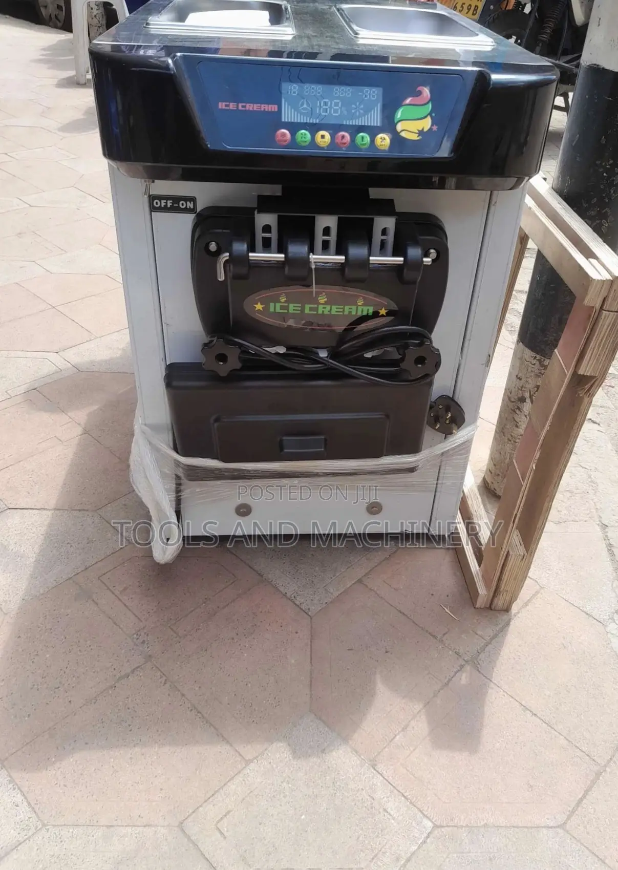 Commercial Ice Cream Machine/ Ice Cream Machine